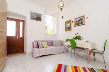 Klara Appartement *